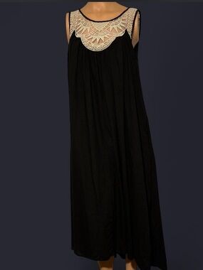 David Meister Black Maxi Dress with Cream Lace detail